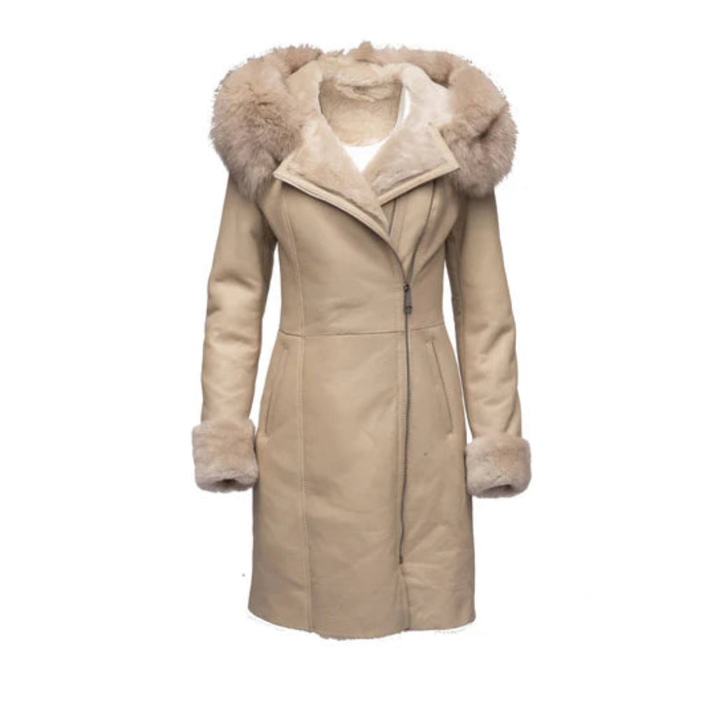 Gracie’s Sheepskin Winter Jacket – Hooded Shearling with Luxe Fox Fur Trim