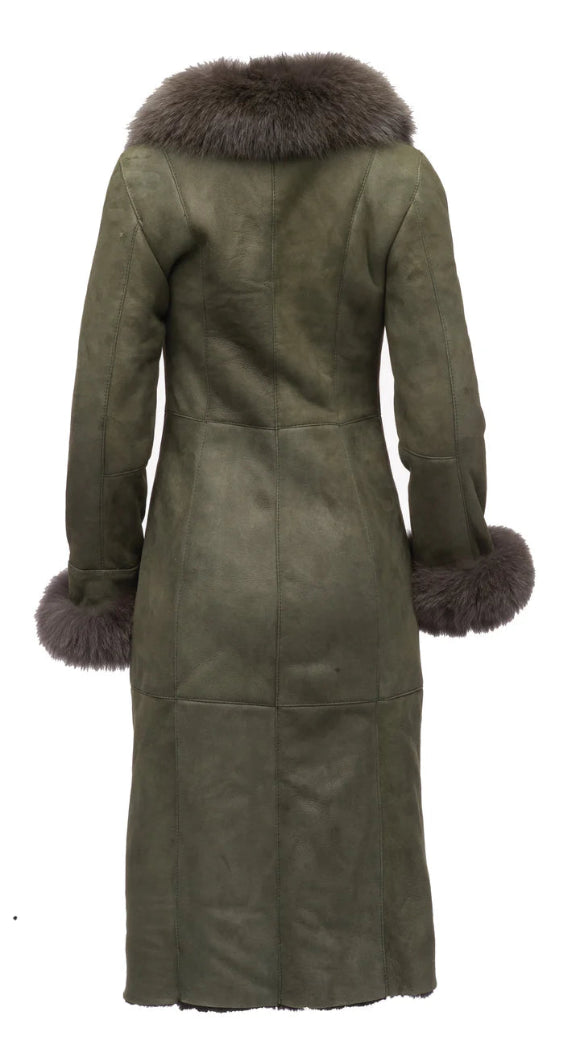 Caitlan’s Shearling Long Coat – Full-Length Sheepskin with Fox Fur Trim